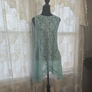 Elegant Lace Sleeveless Vest